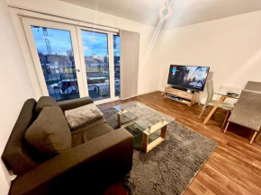 Stylish City Centre 1bd apartment 0.6m Train sta